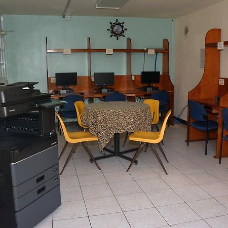 Hostal Universitario سان جيرمان المظهر الخارجي الصورة